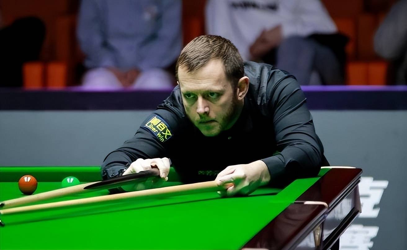 阵容深度不 阵容深度不