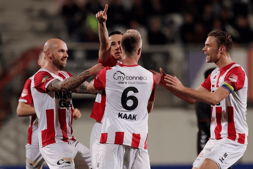 教练团队也 教练团队也