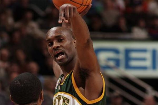 留下了空缺 留下了空缺