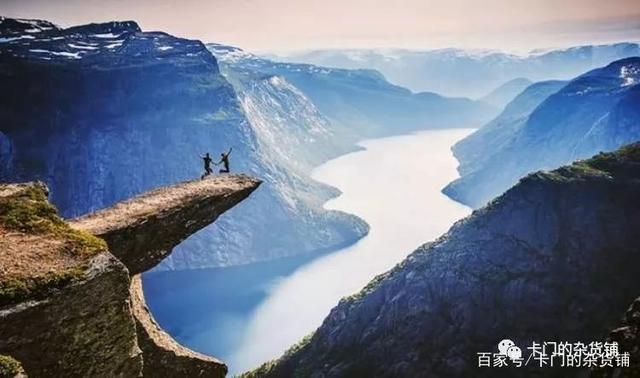 在接受采访 在接受采访