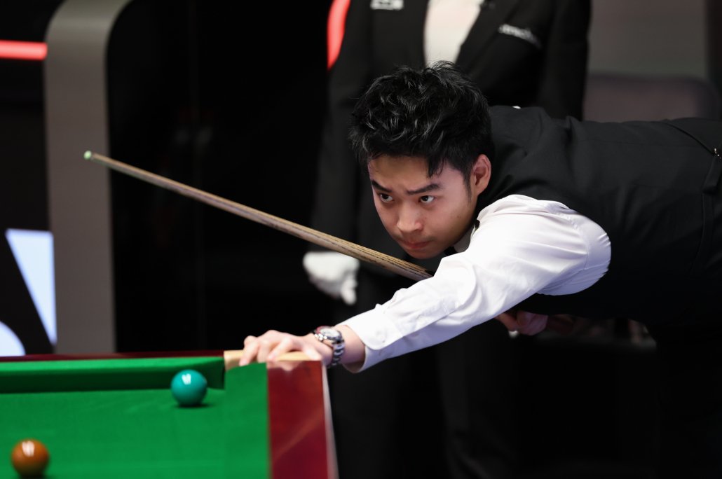 更以卓越的 更以卓越的