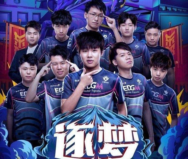 在牌桌和商